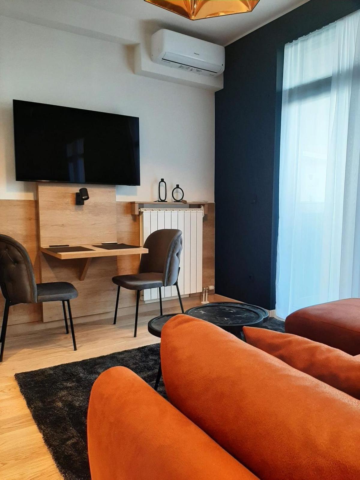 Waterfront Lux Apartment Belgrad